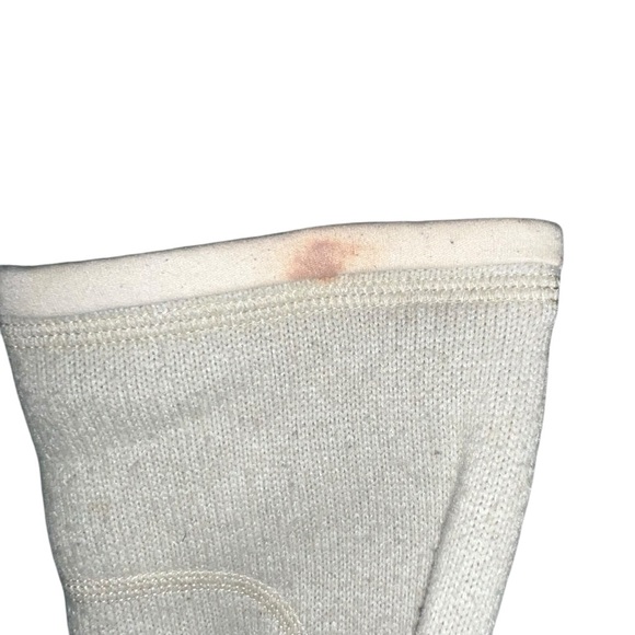 Patagonia Cream Quarter-Zip Sweatshirt - Picture 2 of 3